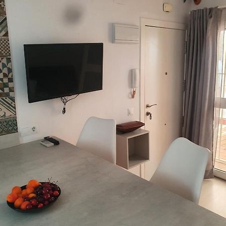 Beautiful Apartment With Terrace San Basilio Sevilla Eksteriør bilde