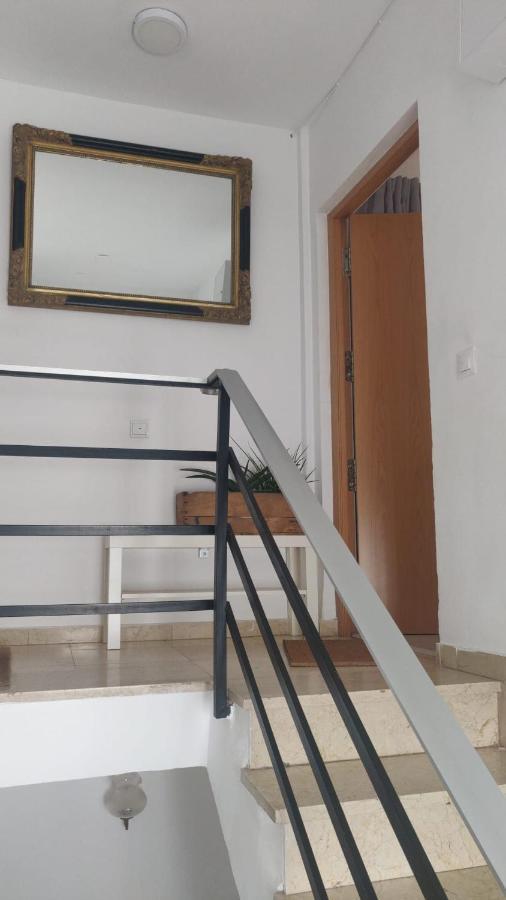 Beautiful Apartment With Terrace San Basilio Sevilla Eksteriør bilde